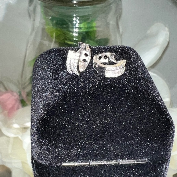 silver 925 earrings with Cz - Picture 3 of 8